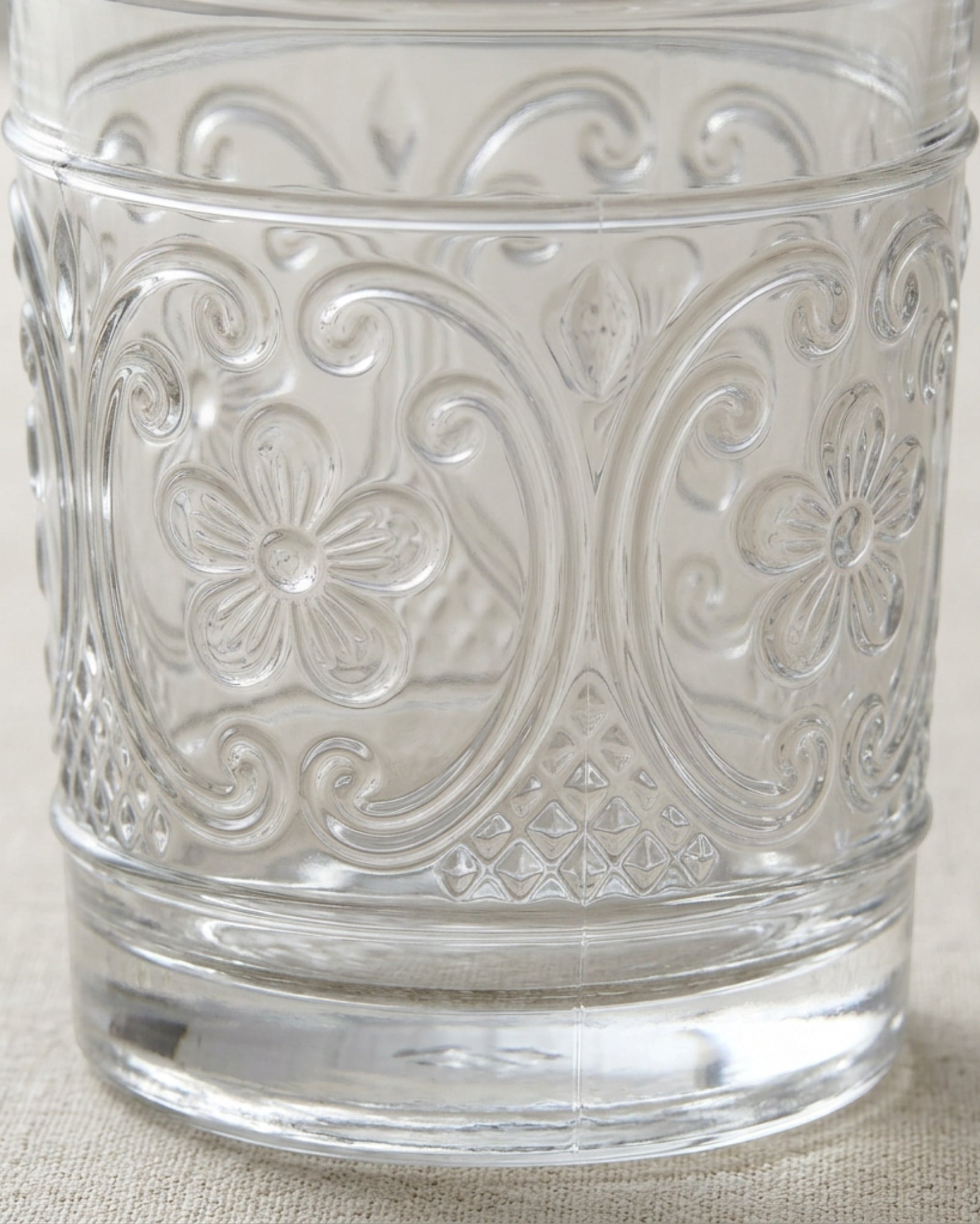 Smxdk Floral Pressed Glass Tumbler 11 oz Clear - Detail view
